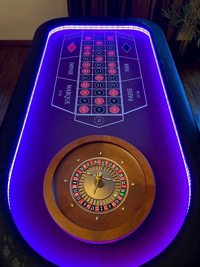 蒙斯Capsule Casino - Jacuzzi - Billard - Netflix - Console & Jeux公寓 外观 照片