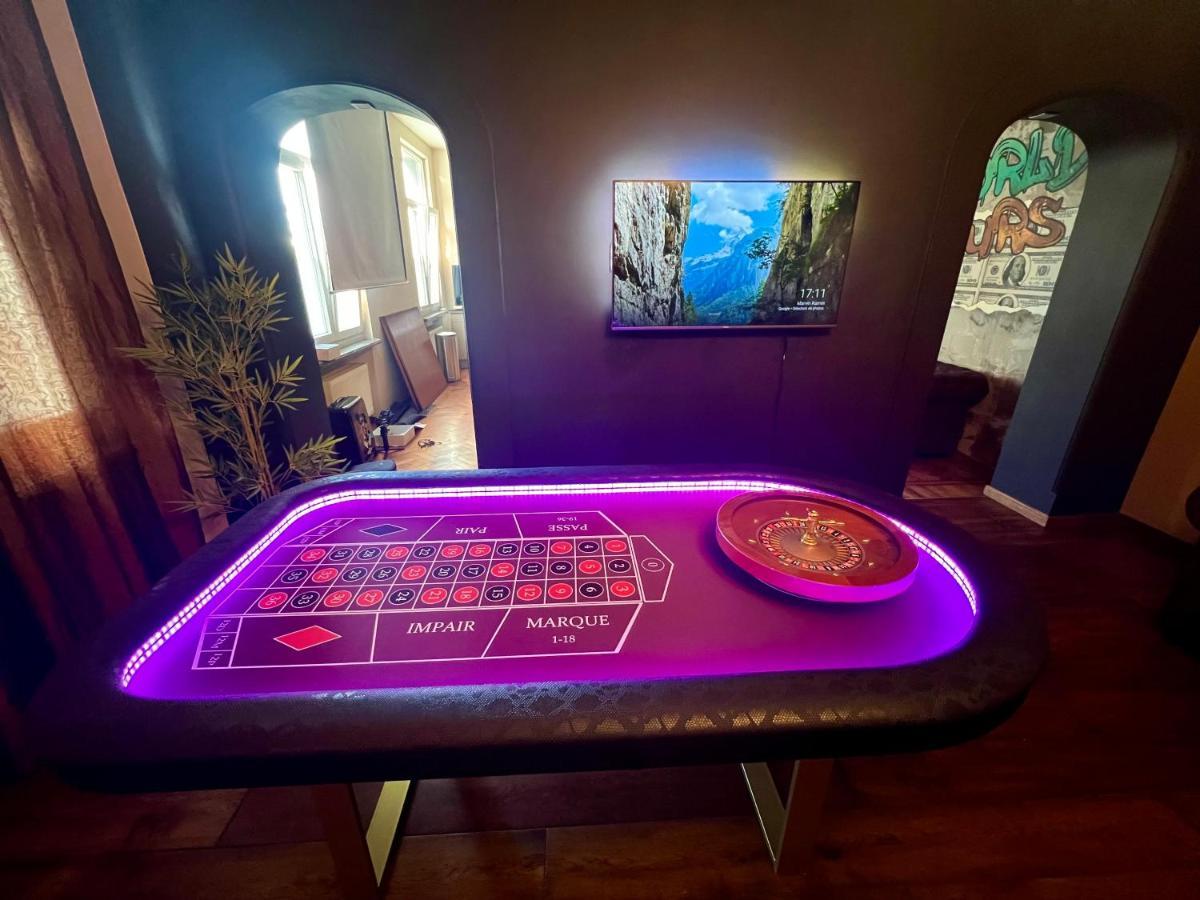 蒙斯Capsule Casino - Jacuzzi - Billard - Netflix - Console & Jeux公寓 外观 照片